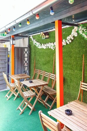 Outdoor dining - Hamburg Room (Hamburg)