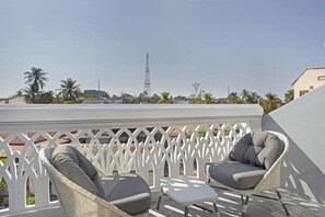 Terrace/patio - Le Thatluang D oR by D Varee (Vientiane)