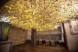 Interior - The Crown Hotel (Doncaster)