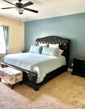 4 bedrooms, iron/ironing board, WiFi, bed sheets