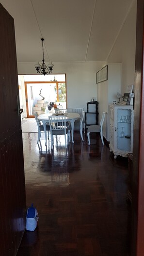 Dining - Normandie On Sea (Hermanus)
