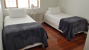 Room - Normandie On Sea (Hermanus)