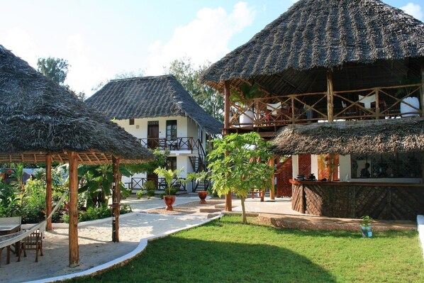 Exterior - Aluna Beach Lodge (Nungwi)