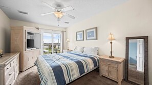 2 bedrooms, free WiFi, bed sheets - The East Beach Classic | Ground Floor Convenience (Gulf Shores)