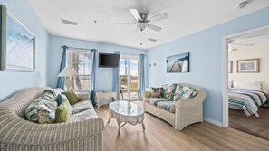 2 bedrooms, free WiFi, bed sheets - The East Beach Classic | Ground Floor Convenience (Gulf Shores)