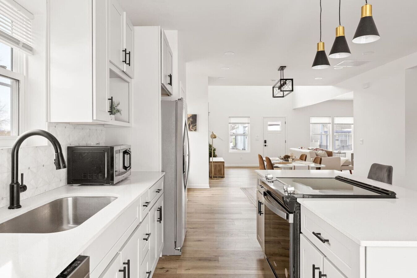 冰箱、微波炉、烤箱、炉灶