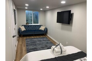 2 間睡房、熨斗/熨衫板、Wi-Fi、床單