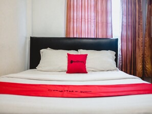 Room - Sentra Hotel (Palembang)
