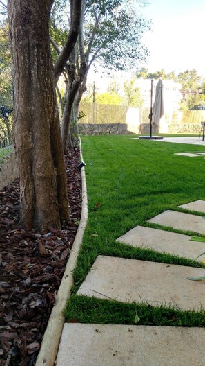 Property grounds - F3 Hostels (Cascais)