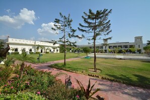 Property grounds - Aaram Baagh Agra On Pachar Group (Pushkar)
