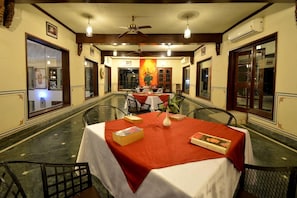 Dining - Aaram Baagh Agra On Pachar Group (Pushkar)