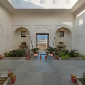 Interior - Aaram Baagh Agra On Pachar Group (Pushkar)