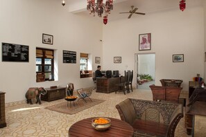 Lobby - Aaram Baagh Agra On Pachar Group (Pushkar)