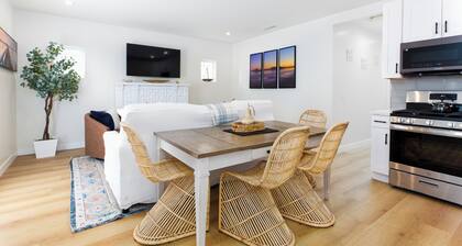 Cozy 2-bedroom cottage near East Beach!