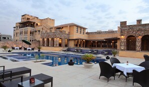 Indoor pool - Hotel Juna Mahal (Sawai Madhopur)