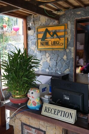 Lobby - Mai Chau Nature Lodge - Hostel (Mai Chau)