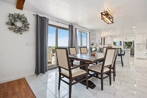 Dining - Rimview Haven: Hot Tub, Waterfall Trail & Golf! (Jerome)