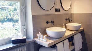 ห้องน้ำ