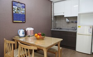 Private kitchen - Ilsung Seorak Oncheo Condo and Resort (Goseong)