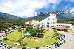 Exterior - Ilsung Seorak Oncheo Condo and Resort (Goseong)