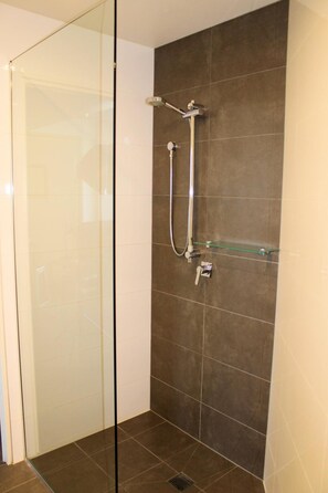 Bathroom - Apartment On King Street (Newcastle)