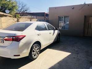 Property grounds - Airport Diamond Guest House (Kempton Park)