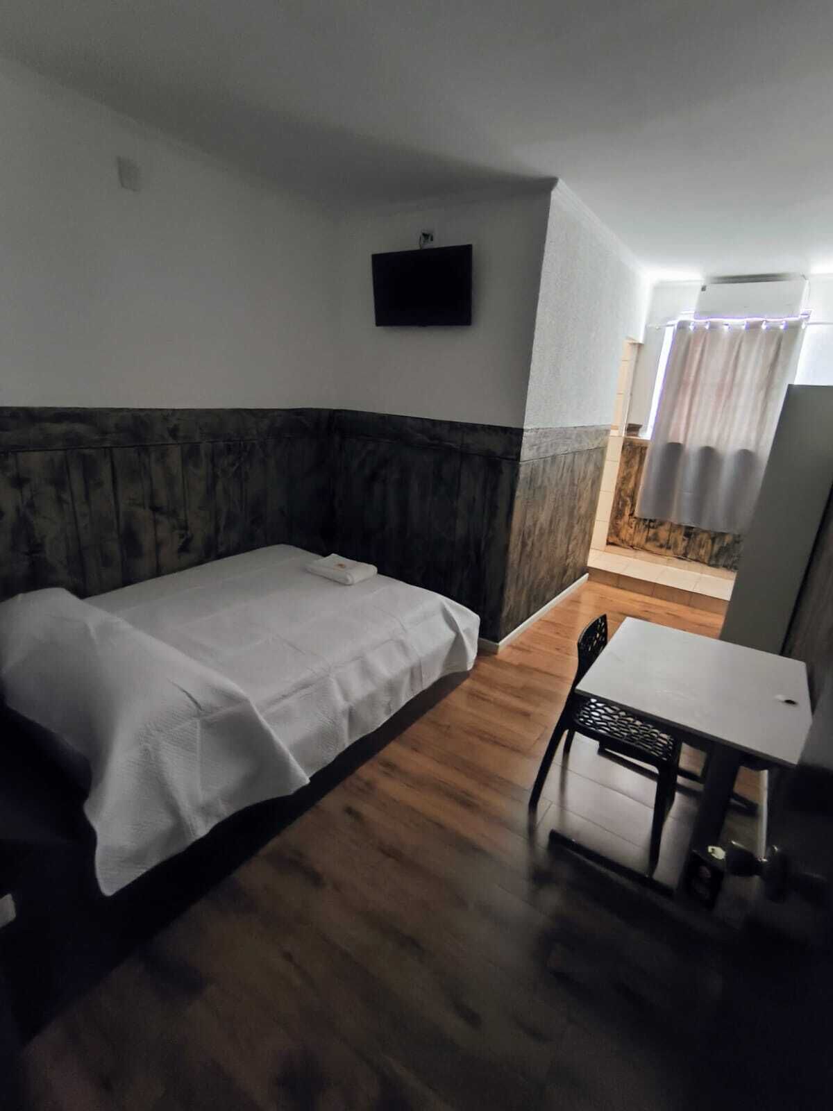 コンフォート ダブルルーム (1 名様利用) シティビュー | デスク、ノートパソコン用作業スペース、WiFi (無料)