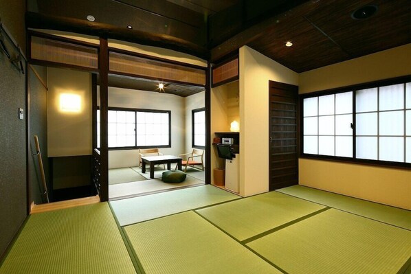 Interior - Machiya Kaemon Kyoto sta (Kyoto)