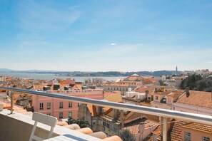 Property grounds - LV Premier P. Real PI1 (Lisbon)