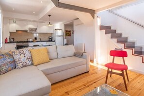 Living area - LV Premier P. Real PI1 (Lisbon)
