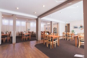 Dining - Garner Hotel Stuttgart - Zuffenhausen By IHG (Stuttgart)
