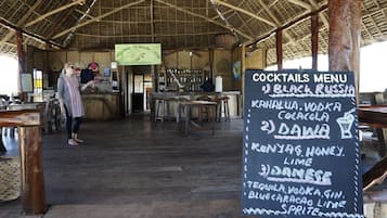 Bar (in der Unterkunft)