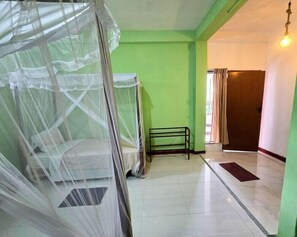 Interior - Silver Dome (Ella)