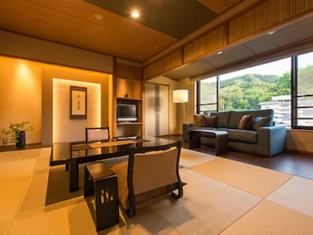 Living area. Mizunosato Marukyu Ryokan