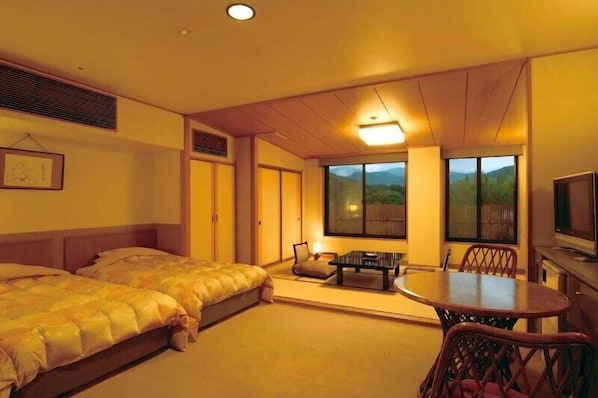 Room - Mizunosato Marukyu Ryokan (Izu)