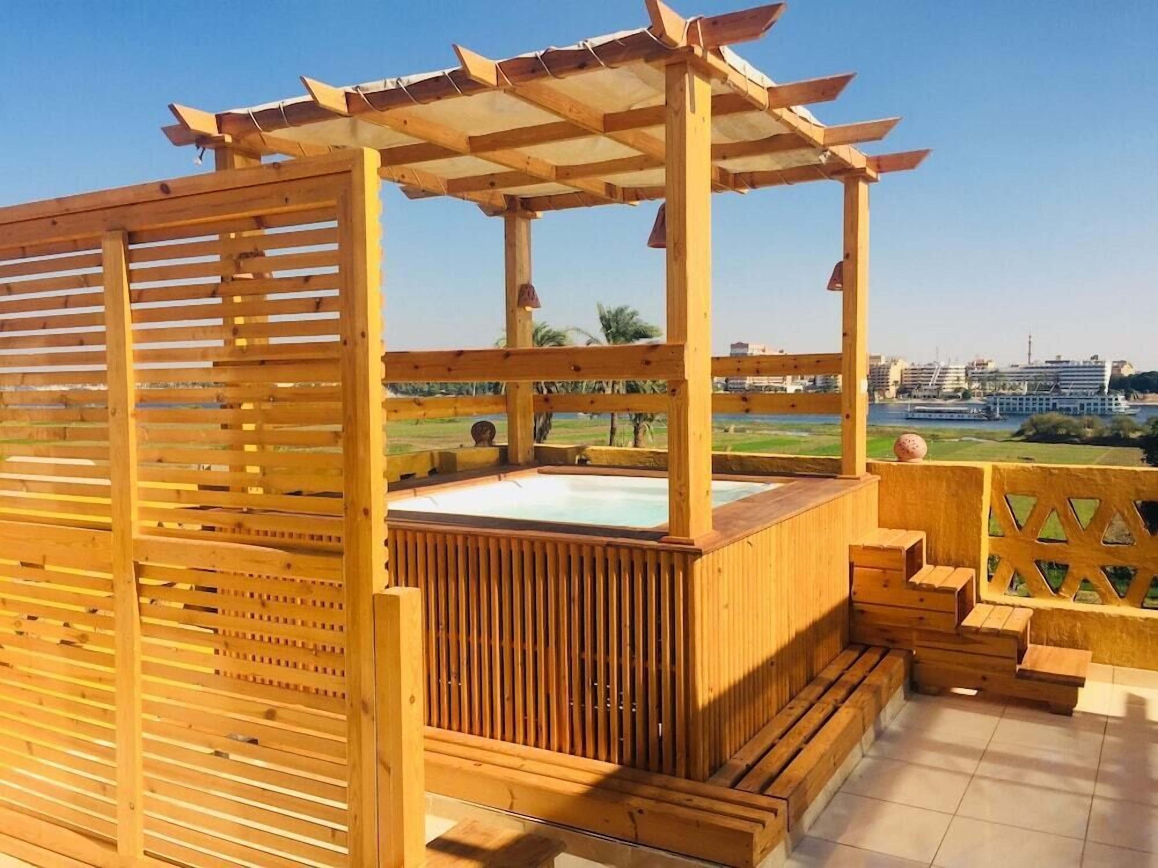 室外 SPA 浴缸