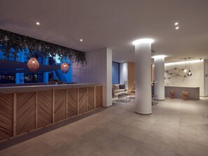 Lobby - Cavo Vezal (Zakynthos)