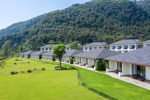 Exterior - Mountain Glory Forest Resort (Pokhara)