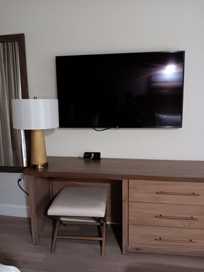 Interior - Westgate Resorts, 1 bedroom with kitchenette, minutes away from Disney World. (Kissimmee)