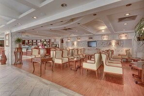 酒吧（店内）