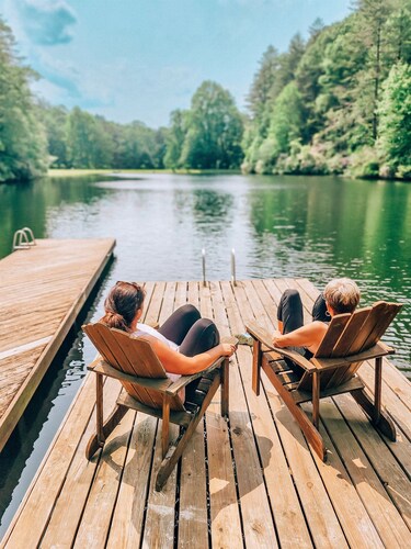 Lakefront Event Venue: Wedding -Reunions -Retreats