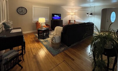  Villa Mia of Iron Mountain. A Cozy Home in the Historic North Side.