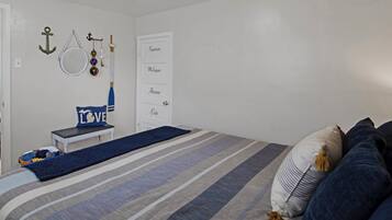 2 bedrooms, desk, iron/ironing board, travel crib