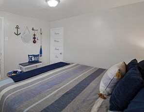 2 bedrooms, desk, iron/ironing board, travel crib