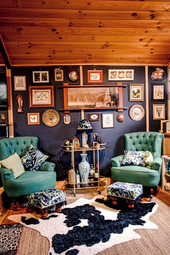 Black Duck Farm.  Cosy Cabin, 10 minutes from Braidwood.