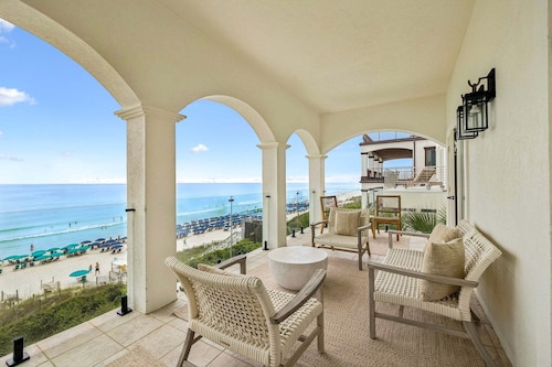 GULF-FRONT w/ Private Beach! Private Pool, Hot Tub! Sleeps 24!