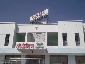 تفاصيل الفندق من الخارج