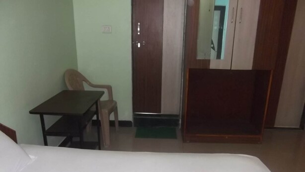 Ảnh chưa phân loại, 1 trong số 12 ảnh, nút