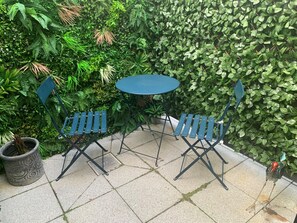 Outdoor dining - City Tree Hutt  -  A (Wellington)