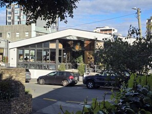 Exterior - City Tree Hutt - B (Wellington)